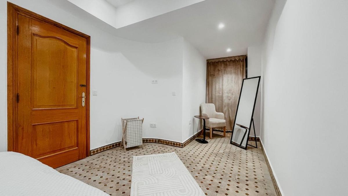 1ch Hivernage Avec Piscine Appartement *